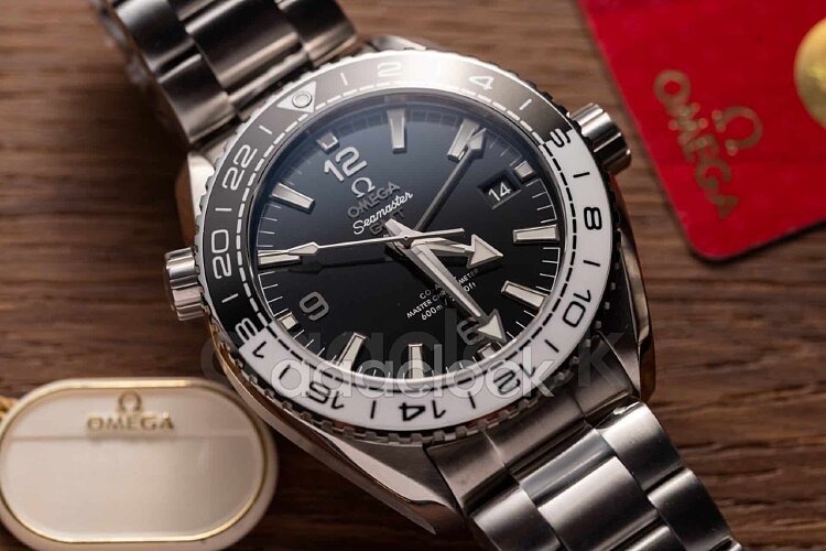 Omega Seamaster Planet Ocean 600M Tai Chi 215.30.44.22.01.001