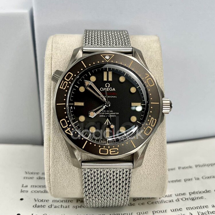 Omega Seamaster Diver 300M James Bond No Time to Die 210.90.42.20.01.001