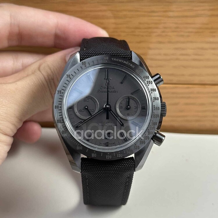 Omega Speedmaster Dark Side of the Moon 311.92.44.51.01.005