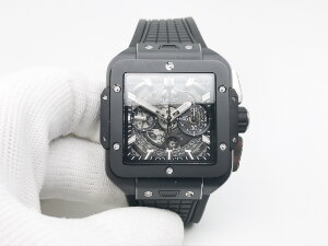 Hublot Square Bang Unico Black Magic 821.CI.0170.RX