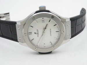 Hublot Classic Fusion 38 565.NX.2611.LR