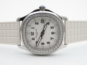 Patek Philippe Ladies Aquanaut 5067A-024