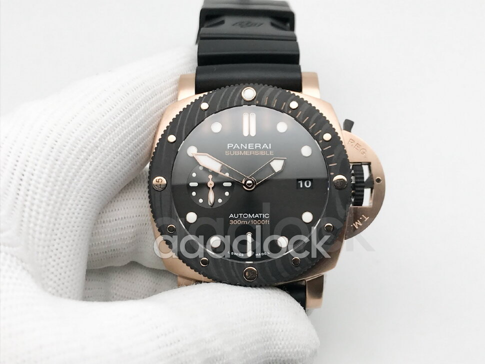 Panerai Submersible QuarantaQuattro OroCarbo PAM01070 Арт. 14022 Арт. 14022