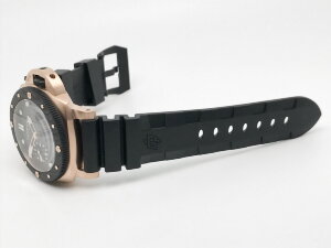 Panerai Submersible QuarantaQuattro OroCarbo PAM01070