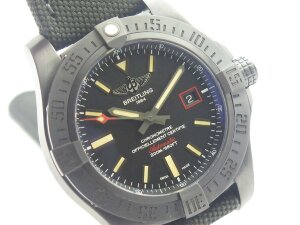 Breitling Avenger Blackbird 44 V17311101B1W1