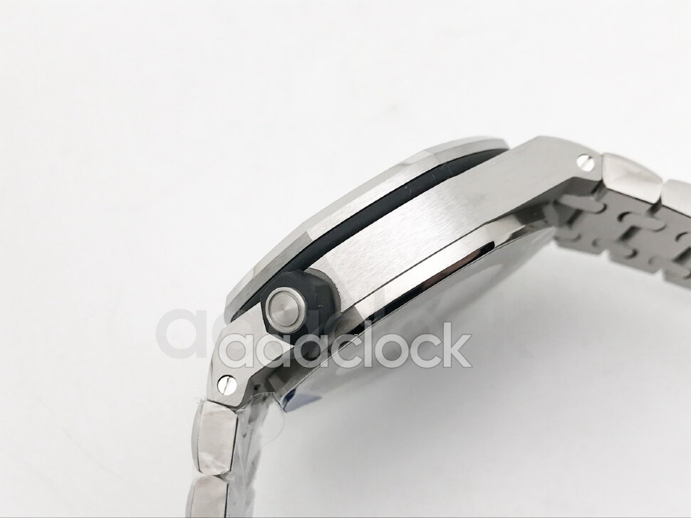 Audemars Piguet Royal Oak Offshore Diver 15703ST.OO.A002CA.02 Арт. 1139 Арт. 1139