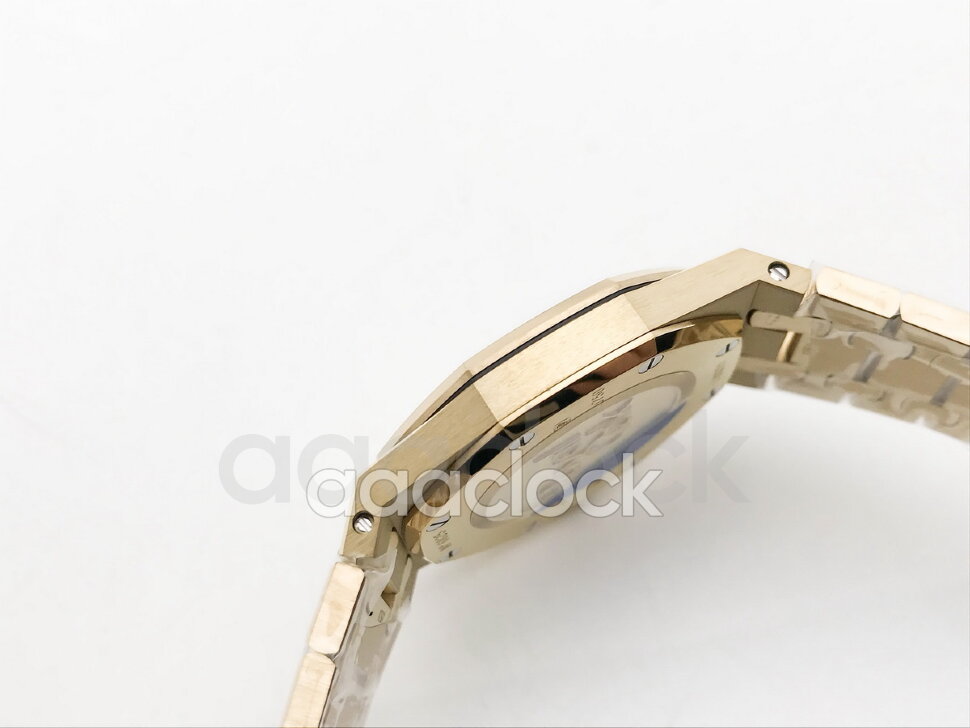 Audemars Piguet Royal Oak Quartz 67651OR.ZZ.D080CA.08 Арт. 14954 Арт. 14954