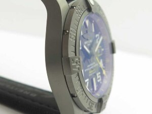 Breitling Avenger BlackBird 44 V173104T.BF89.100W