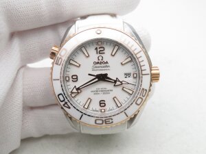 Omega Seamaster Planet Ocean 600M 215.23.40.20.04.001