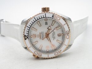Omega Seamaster Planet Ocean 600M 215.23.40.20.04.001