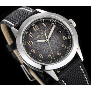 Patek Philippe Calatrava 5226G-001