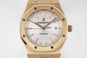 Audemars Piguet Royal Oak Automatic 15400OR.OO.1220OR.02