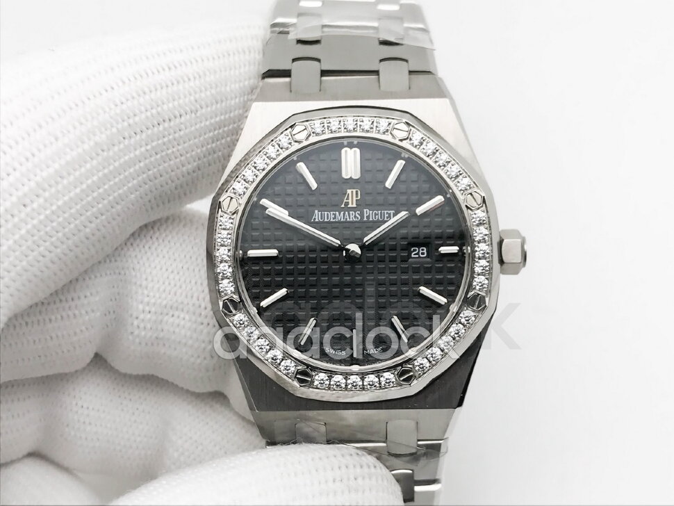 Audemars Piguet Royal Oak Quartz 67651ST.ZZ.D002CR.04 Арт. 14794 Арт. 14794