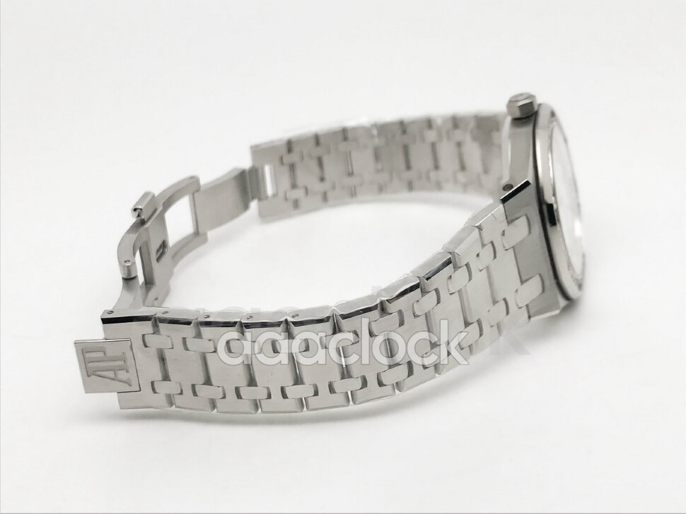 Audemars Piguet Royal Oak Quartz 67651ST.ZZ.1261ST.01 Арт. 14795 Арт. 14795