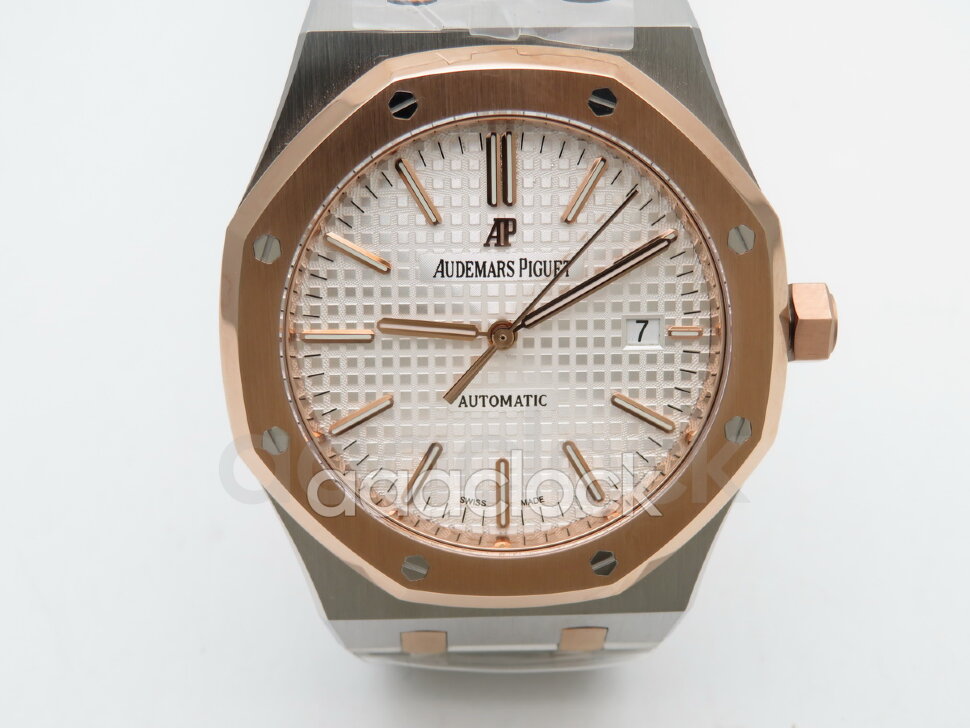 Audemars Piguet Royal Oak Automatic 15400SR.OO.1220SR.01 Арт. AP-0072 Арт. AP-0072